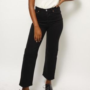 Black Levis Ribcage Straight